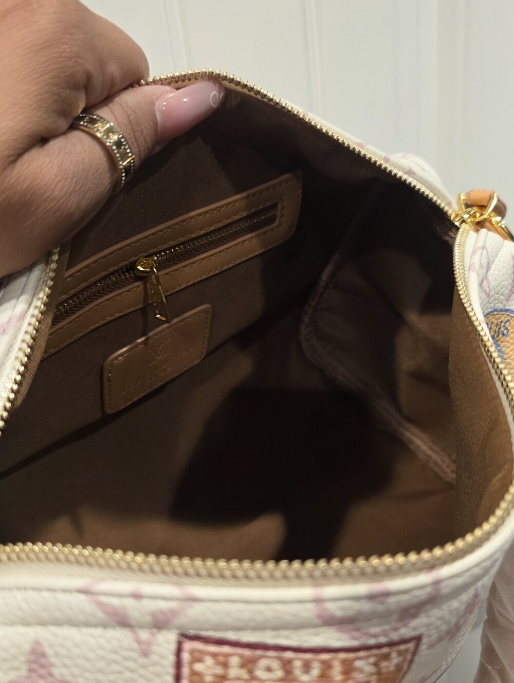 Source Unknown White and Pink Monogram Satchel with Tan Accents - Picture 2 of 6